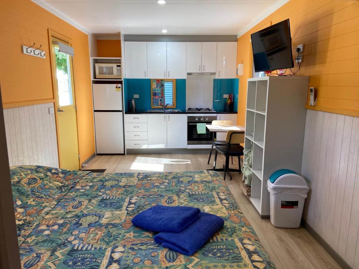 Beachcomber Caravan Park Mallacoota Buitenkant foto